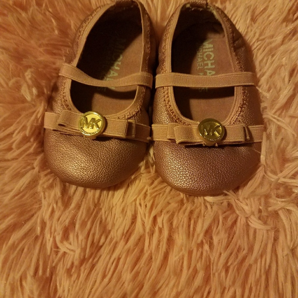 **((SOLD****Michael kors ballet flats